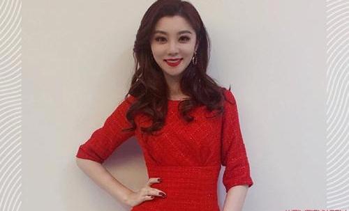 王牌对王牌主持人费沁雯老公是谁 费沁雯个人资料背景曝光