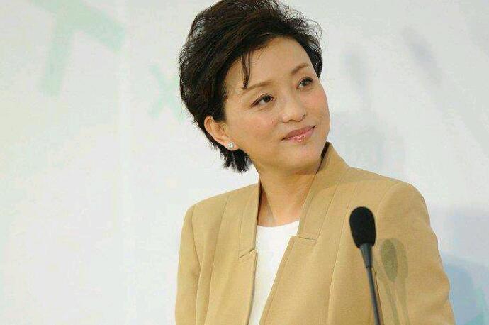 杨澜女儿罕见亮相 杨澜女儿照片个人资料怎么样曝光十分清秀