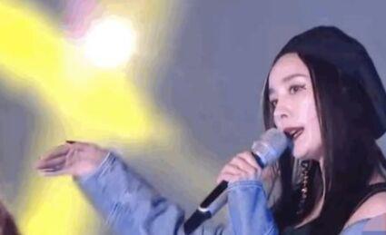 杨幂撞脸李小璐 两人对比照曝光不仔细看还真分不清