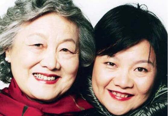 洪晃真实身世惊人年轻时很美 电影暗批前夫陈凯歌引热议