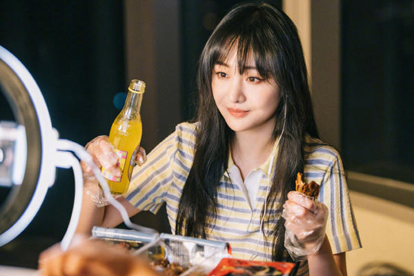 郑爽经纪人是谁 张寒青怒斥艺人形象遭节目组恶意抹黑太霸气