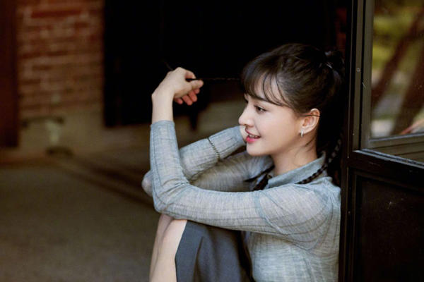 郑爽经纪人是谁 张寒青怒斥艺人形象遭节目组恶意抹黑太霸气