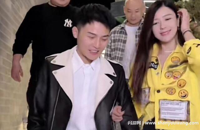 周韦彤和衣哥什么关系 两人疑似恋情曝光在一起交往了
