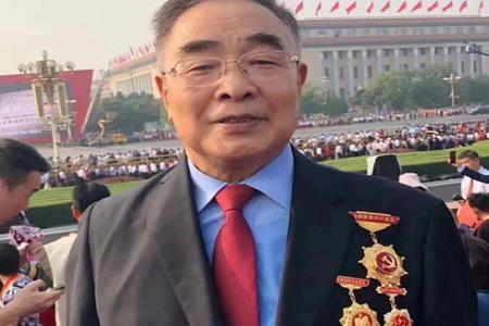 如何看待方方要求张伯礼院士向她道歉 方方方的封城日记完整版