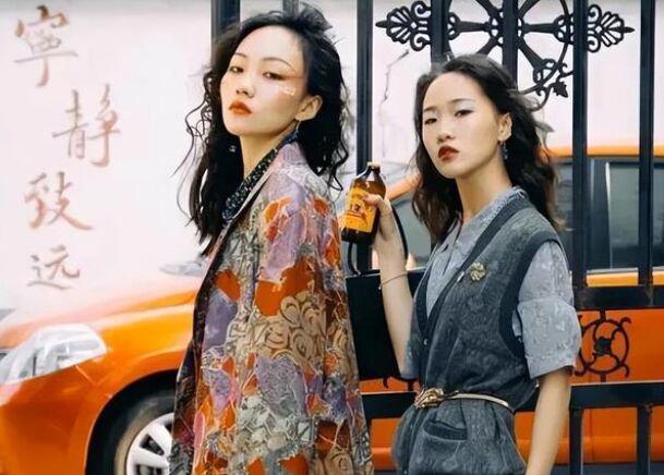 疯产姐妹为什么解散 解散原因疑似邵雨轩张小花闹翻?