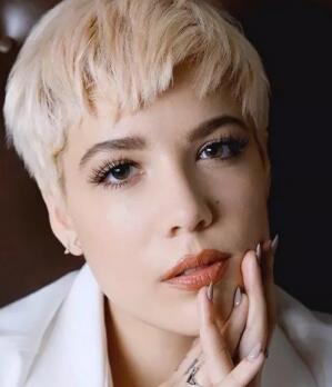 帅气女生短发造型_怎么打造女生帅气短发发型