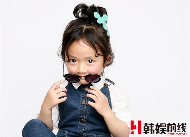 小女孩发型绑扎方法 五种小女孩甜美发型绑扎妈咪必学