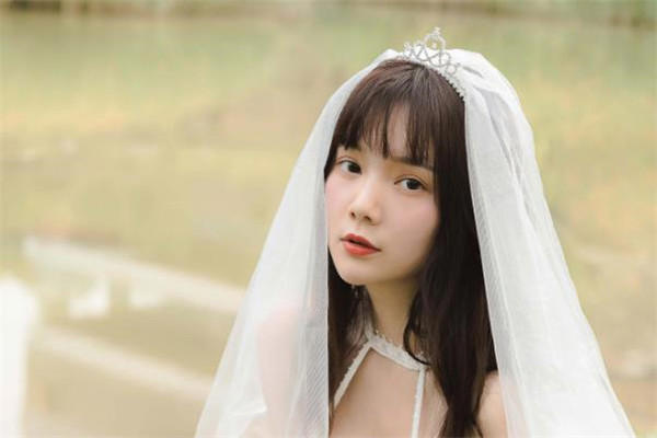 女人劈腿是什么意思？这些征兆你要发现