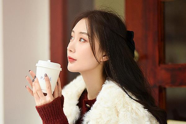 女儿回娘家的唯美句子 回到娘家就还是孩子