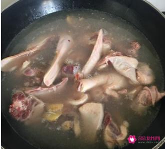 鸭子的做法家常菜做法红烧