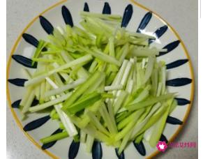 韭黄炒鸡蛋的做法