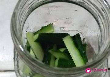 黄瓜腌制方法和配方