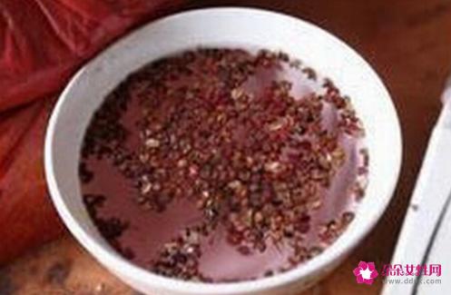 花椒水泡脚的功效与作用