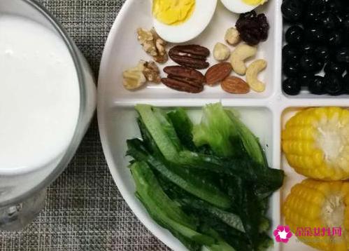 中学生补脑营养餐一周食谱