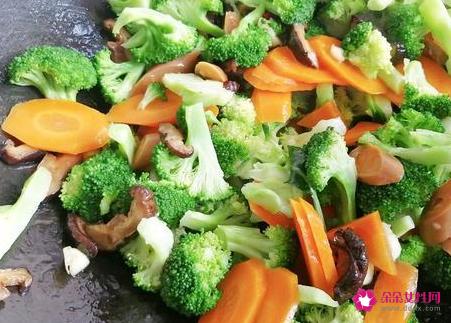 中学生补脑营养餐一周食谱