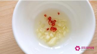 吃煲仔饭的正确方法