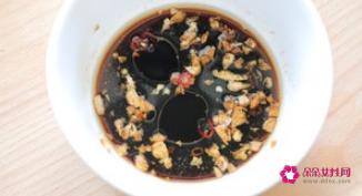 吃煲仔饭的正确方法