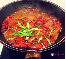 龙虾怎么做好吃又简单麻辣