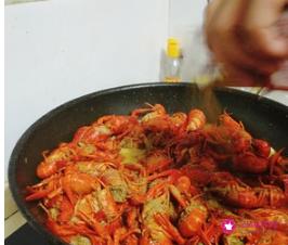 龙虾怎么做好吃又简单麻辣