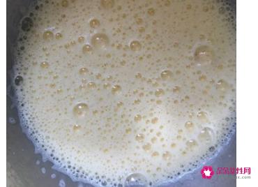 烤箱制作蛋糕的方法与步骤