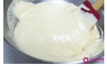 烤箱制作蛋糕的方法与步骤