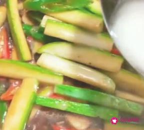 西葫芦怎样炒着吃才好吃