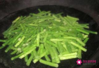 西葫芦怎样炒着吃才好吃