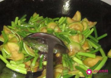 西葫芦怎样炒着吃才好吃