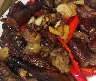 自制酱板鸭的做法