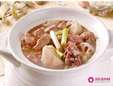 家庭清炖整鸡的做法