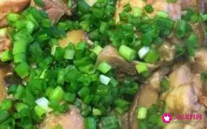 家庭清炖整鸡的做法