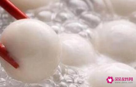 汤圆冷水煮还是热水煮几分钟