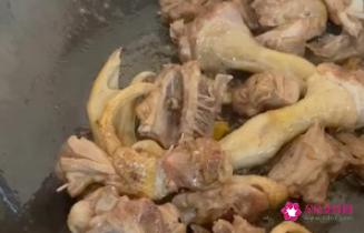 家常炖鸭子汤简单做法大全