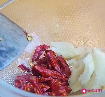 胡萝卜丝的家常做法