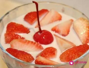 草莓牛奶的功效和作用