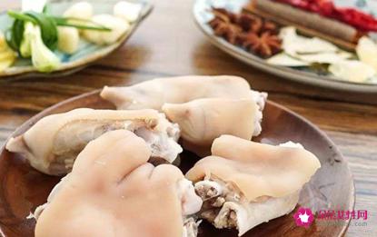 炖猪肉放几种香料最合适