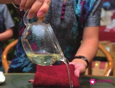 正确沏茶的方法