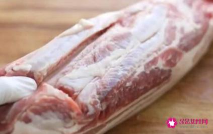 煮猪肉放什么料好吃