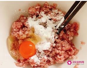 油炸肉丸子的制作方法和配料