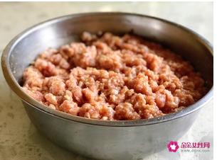 油炸肉丸子的制作方法和配料