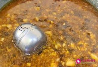 正宗刀削面卤子的做法