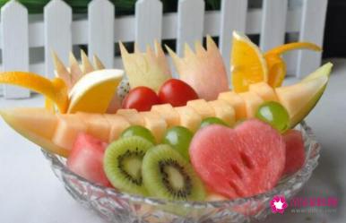 最简单漂亮的水果拼盘