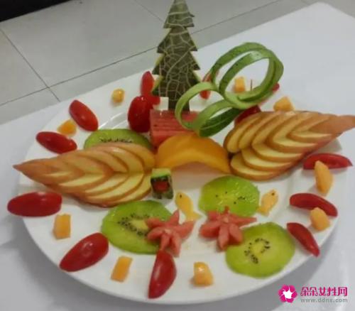 最简单漂亮的水果拼盘