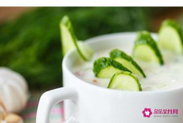 黄瓜汁的功效与作用