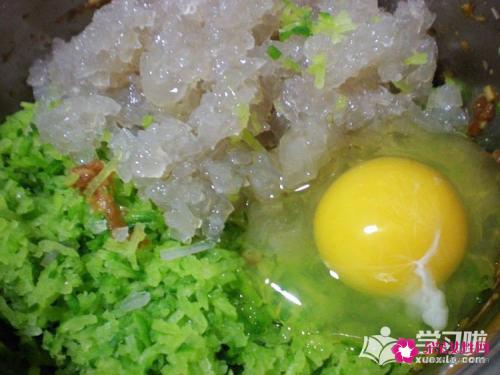 家庭制作猪肉丸子做法