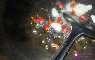 家常炒西兰花的做法