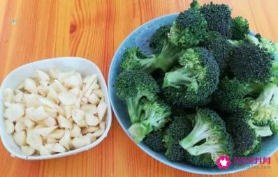 家常炒西兰花的做法