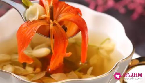 秋天应该喝什么茶