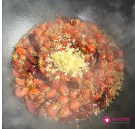 龙虾尾的家常做法