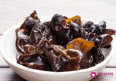 木耳隔夜还能吃吗